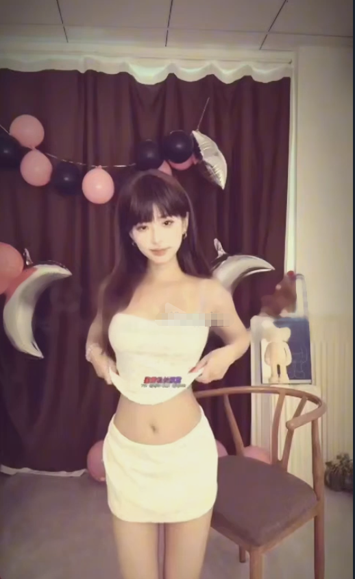 【老湿机】抖音 #面包超人 巨乳美女